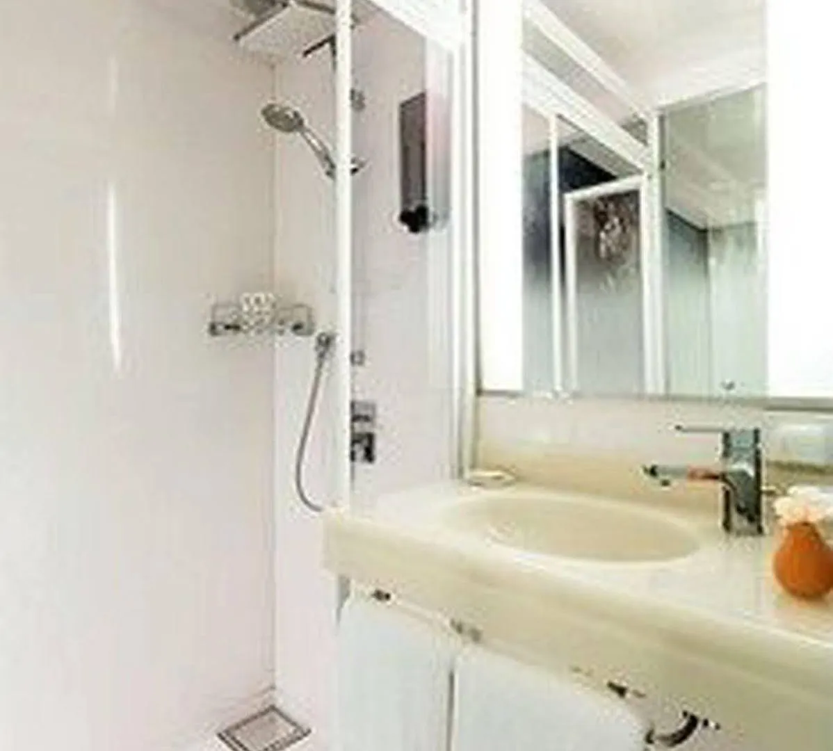 Ibis Styles Ambassador Seoul Myeong-Dong Hotel 4*,