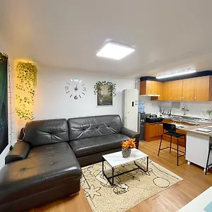  Villa Newly Renovated Spacious 2 Bedroom Unit In Hbc #1