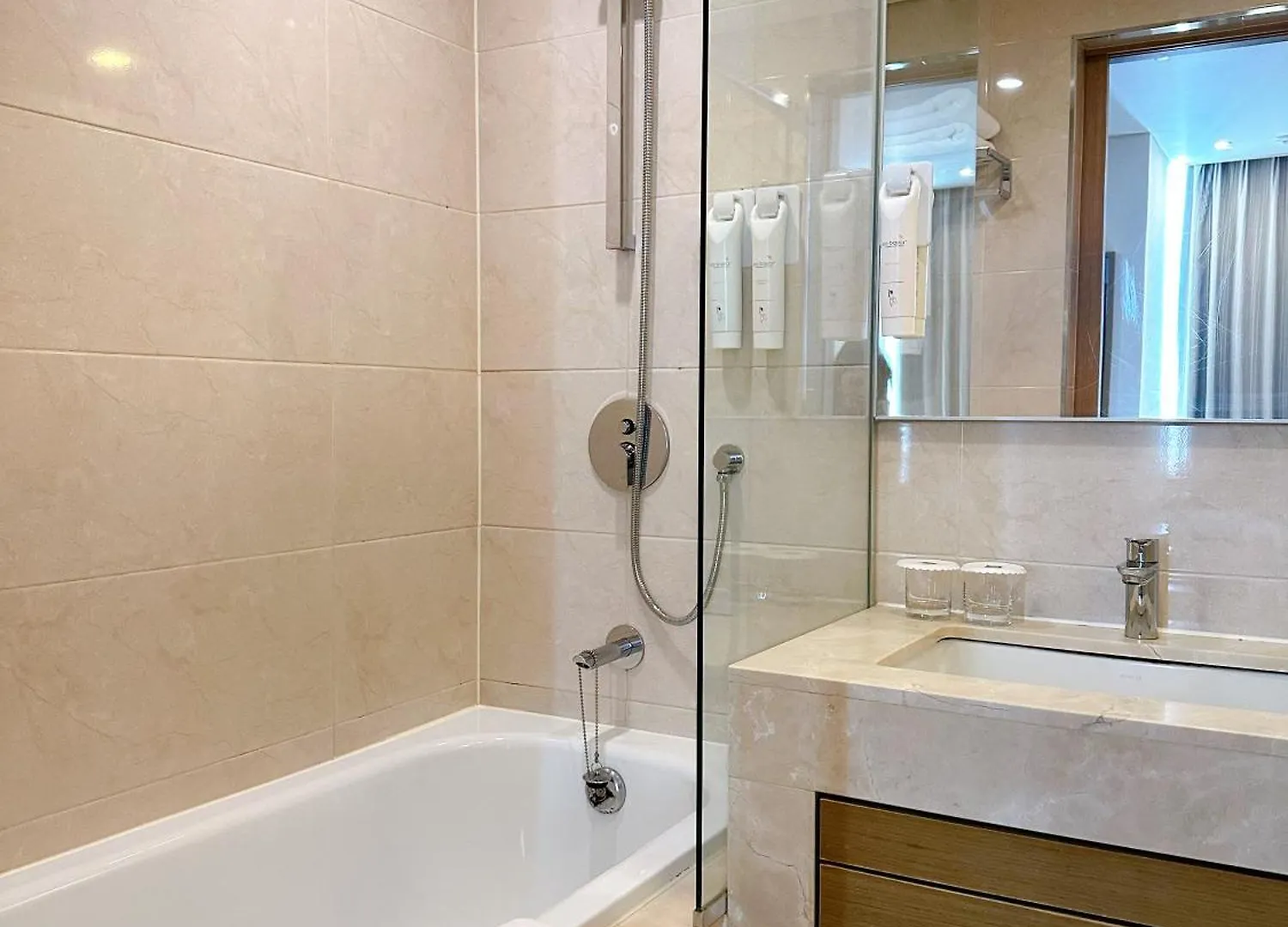 מלון Ibis Styles Ambassador Seoul Myeong-Dong