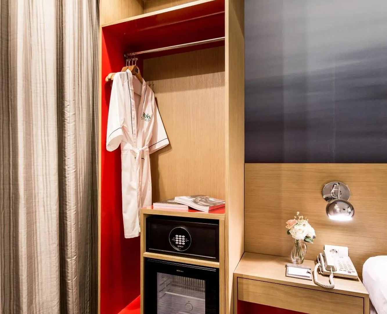 ****  Ibis Styles Ambassador Seoul Myeong-Dong Hotel South Korea